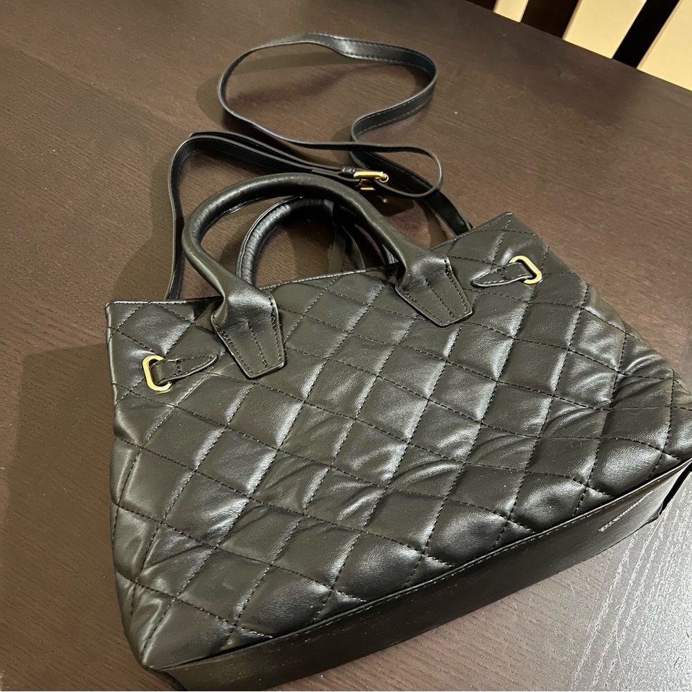 Badgley Mischka NWT Big Diamond Quilted Tote With Front Lock, Black - Picture 3 of 6